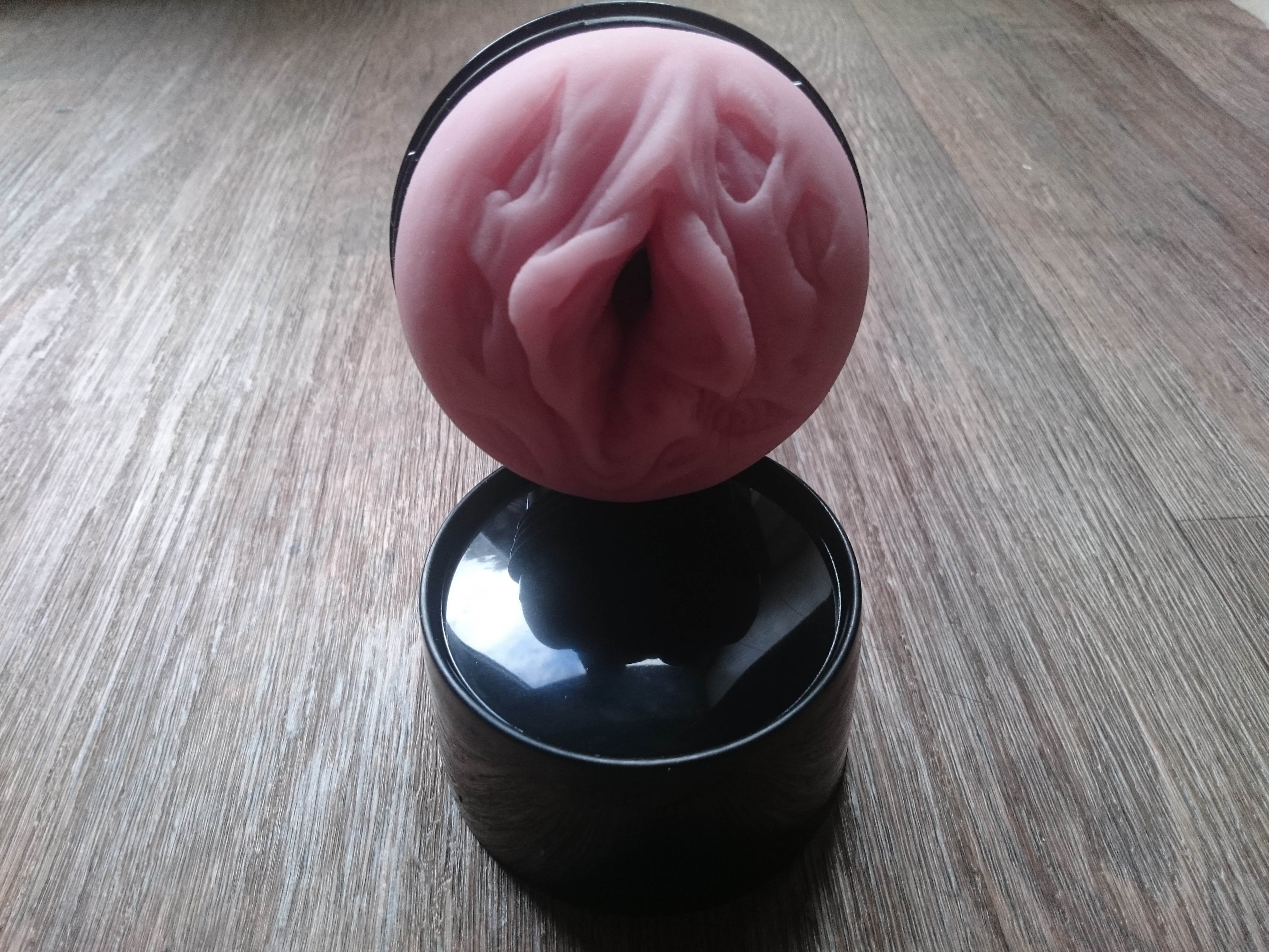 The Fleshlight Freaks Zombie was given to us by Fleshlight for an honest re...
